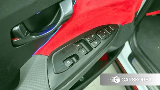 Hyundai Veloster (JS) id 3018874 из Кореи 9