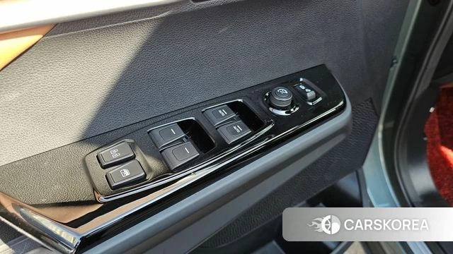 Ssangyong The New Torres id 3792379 из Кореи 9