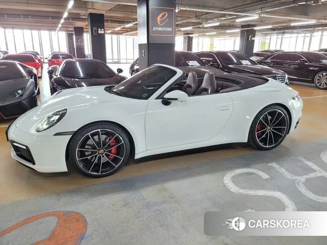 Porsche 911(992) id 3368181 из Кореи 9