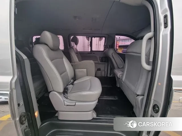 Hyundai The New Grand Starex id 3098275 из Кореи 9