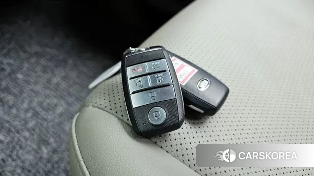 Kia The New Carnival id 3402874 из Кореи 9