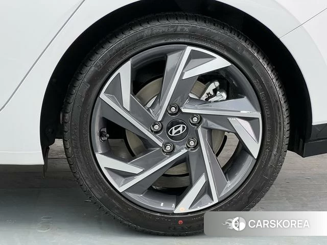 Hyundai Elantra id 4276523 из Китая 9
