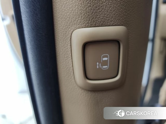 Kia The New Carnival id 4331754 из Кореи 9
