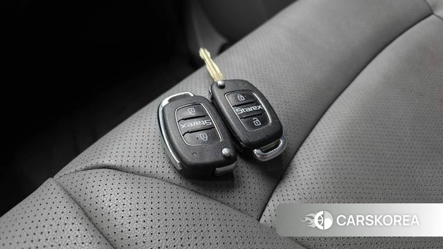 Hyundai The New Grand Starex id 4737383 из Кореи 9