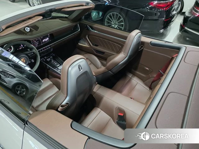 Porsche 911(992) id 4248966 из Кореи 9