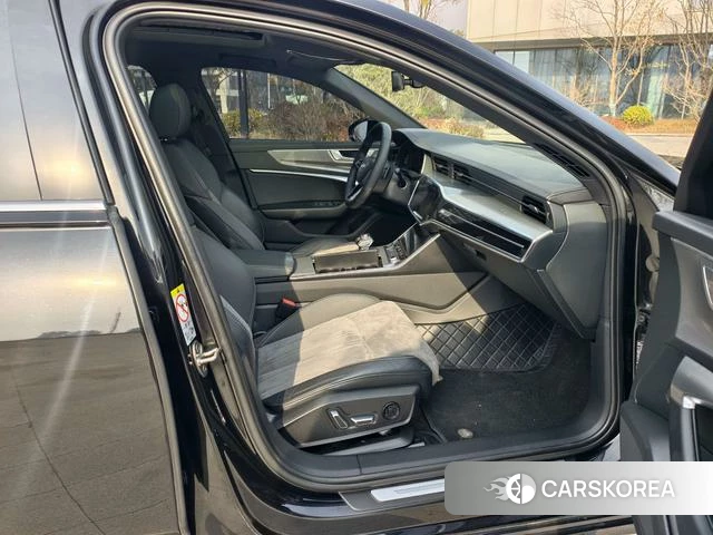 Audi A6L id 4263911 из Китая 9