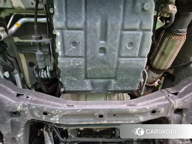 Hyundai The New Grand Starex id 2219087 из Кореи 9