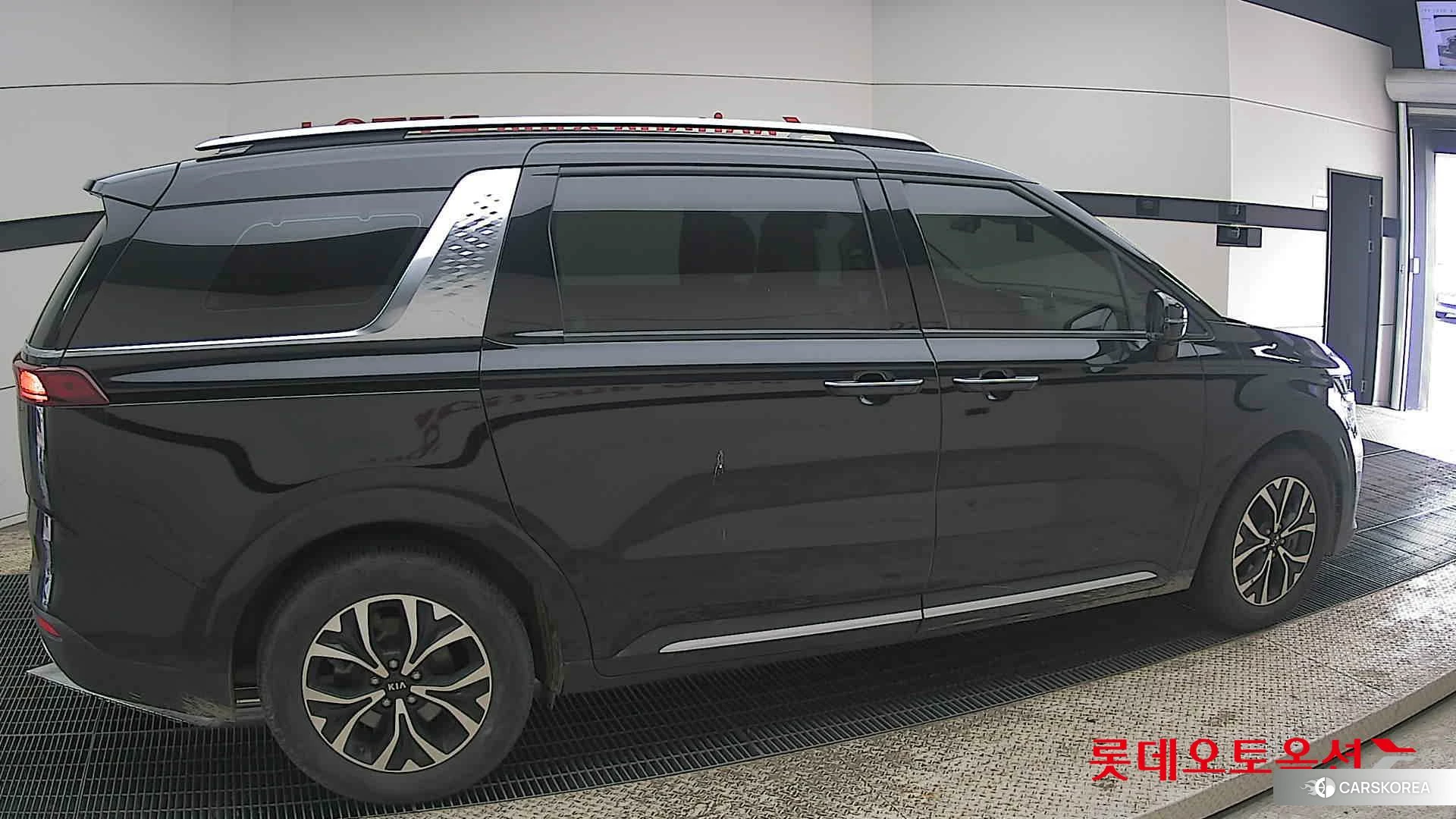 Kia Carnival id 3888387 из Кореи 9