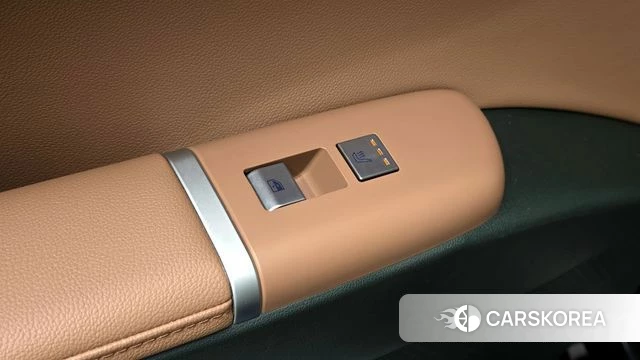 Hyundai Grandeur (GN7) id 3786305 из Кореи 9