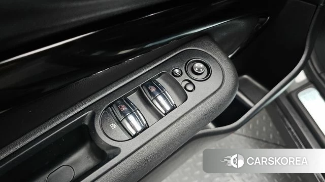 Mini Cooper D Clubman id 4881375 из Кореи 9