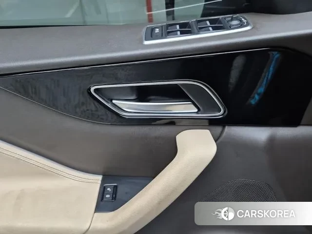 Jaguar F-PACE id 2997452 из Кореи 9