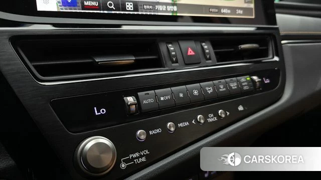 Lexus ES300h 7th generation id 4354511 из Кореи 9