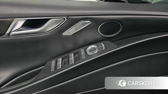 Genesis G80 (RG3) id 4657419 из Кореи 9
