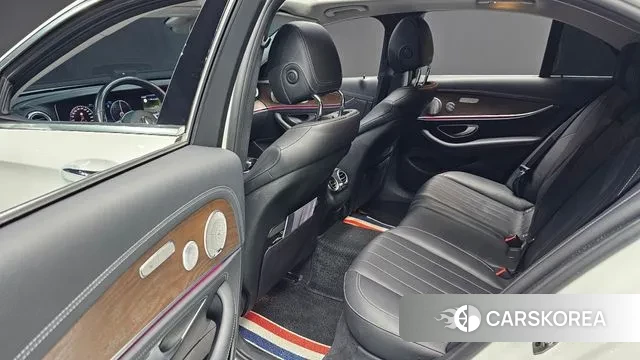 Mercedes-Benz E-Class W213 id 3568015 из Кореи 9