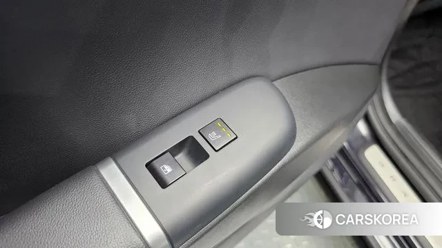 Hyundai Grandeur Hybrid (GN7) id 2900106 из Кореи 9