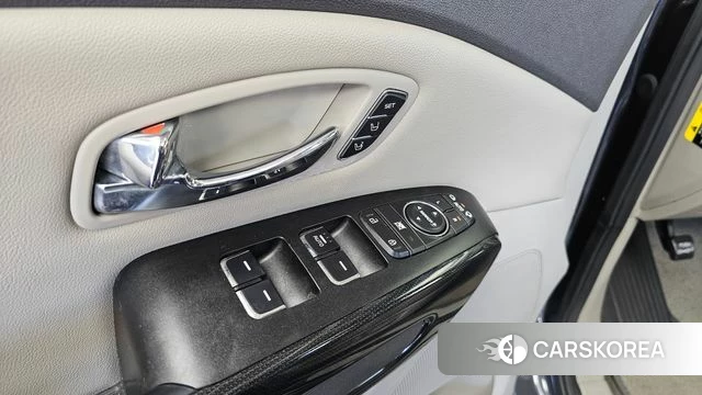 Kia All New Carnival id 4497022 из Кореи 9