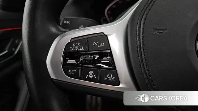 BMW 5 Series (G30) id 3389333 из Кореи 9