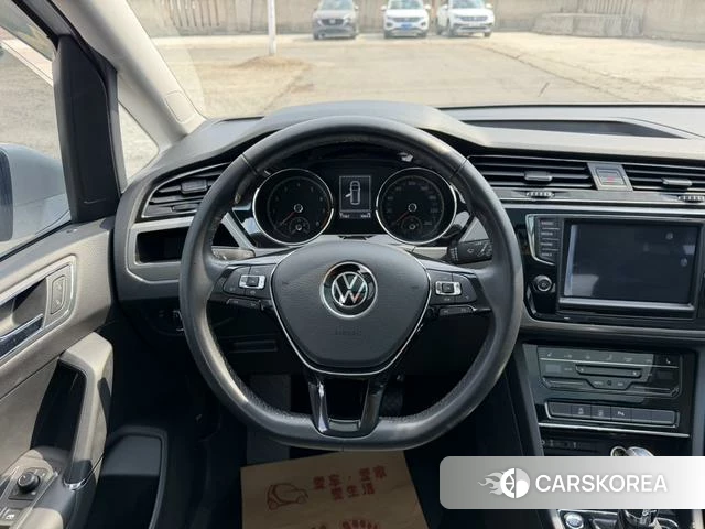 Volkswagen Touran L id 4208713 из Китая 9
