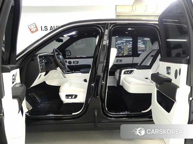 Rolls-Royce Cullinan id 4768445 из Кореи 9
