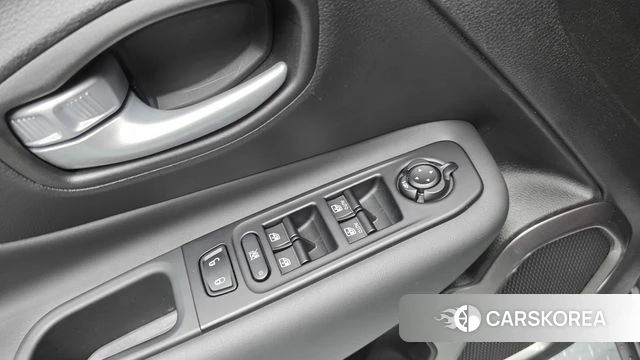 Jeep Renegade id 3953089 из Кореи 9