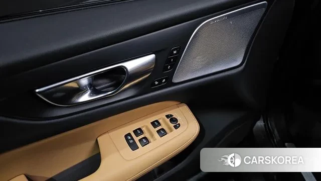 Volvo V60 Cross-Country 2nd Generation id 3707119 из Кореи 9