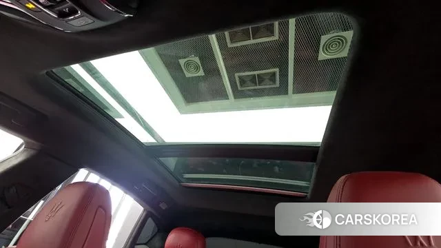 Maserati Levante id 3292083 из Кореи 9