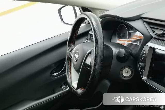 Nissan Bluebird id 4211513 из Китая 9