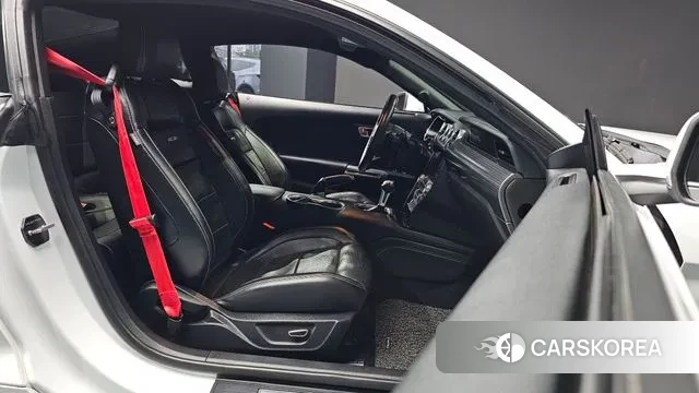 Ford Mustang id 3024118 из Кореи 9