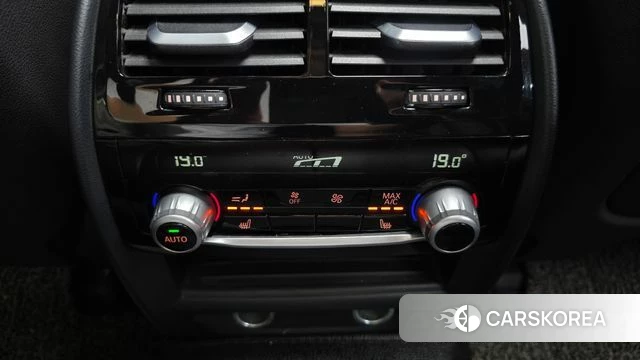 BMW 5 Series (G30) id 4742181 из Кореи 9