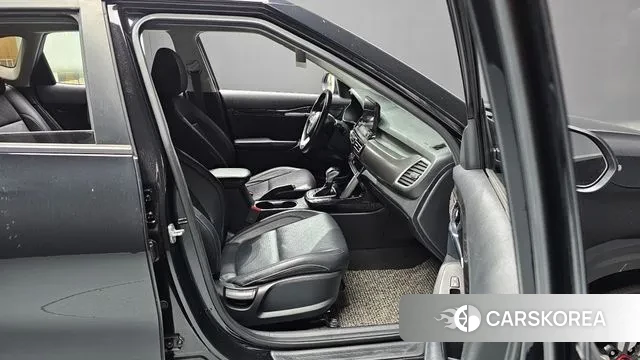 Kia Seltos id 3084927 из Кореи 9