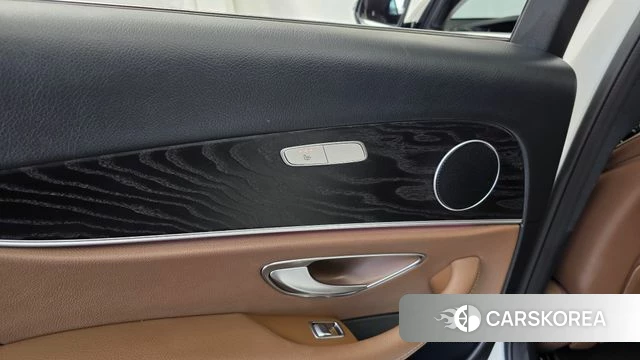 Mercedes-Benz E-Class W213 id 4203545 из Кореи 9