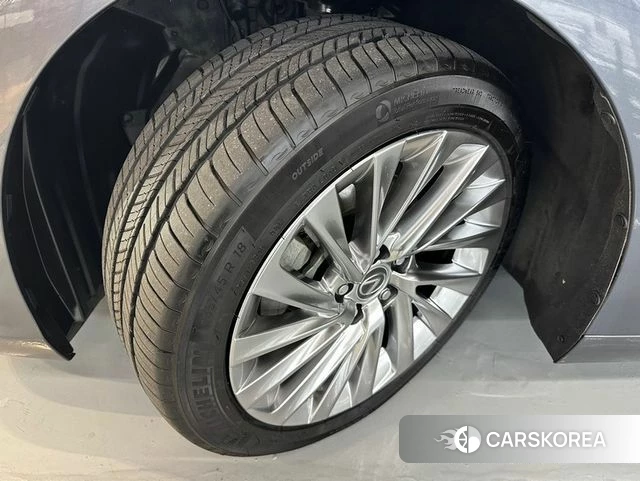 Lexus ES300h 7th generation id 3799906 из Кореи 9