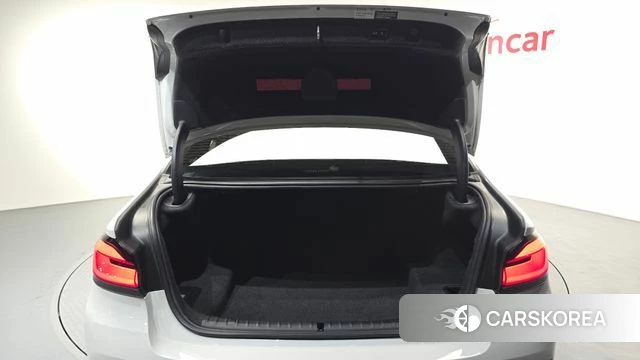 BMW 5 Series (G30) id 4880251 из Кореи 9
