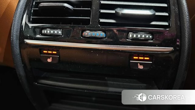 BMW 5 Series (G30) id 3885694 из Кореи 9