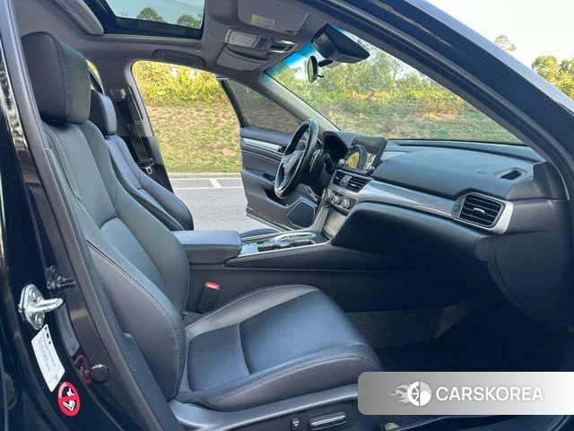 Honda Accord id 3890754 из Китая 9
