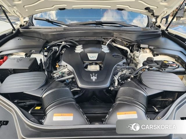 Maserati Levante id 4206725 из Кореи 9
