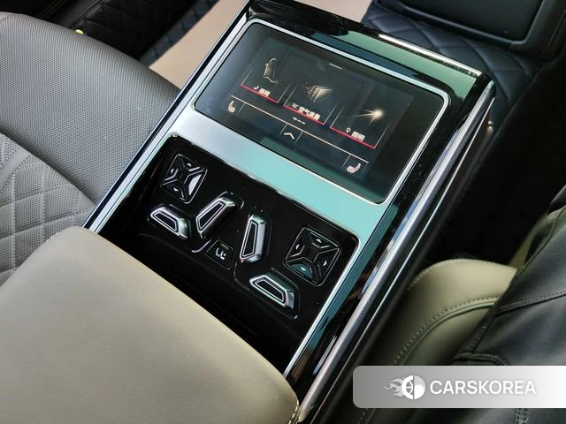 Audi A8 id 4272808 из Китая 9