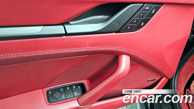 Porsche 911(992) id 2684825 из Кореи 9