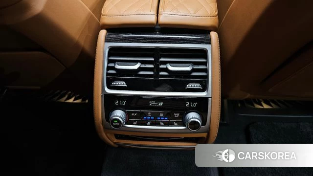 BMW 7 Series (G11) id 4580899 из Кореи 9
