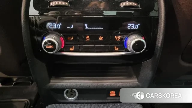 BMW 5 Series (G30) id 3592768 из Кореи 9