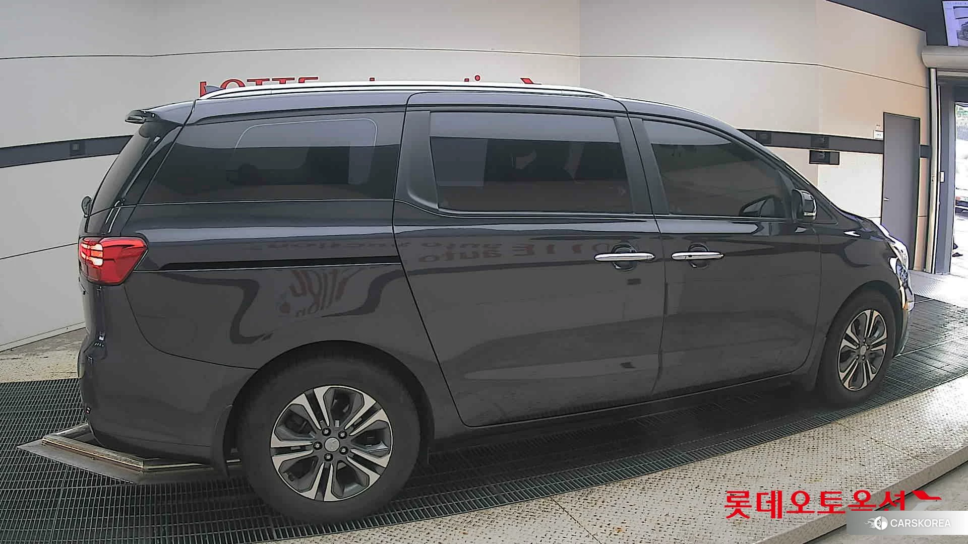 Kia Carnival id 4909248 из Кореи 9