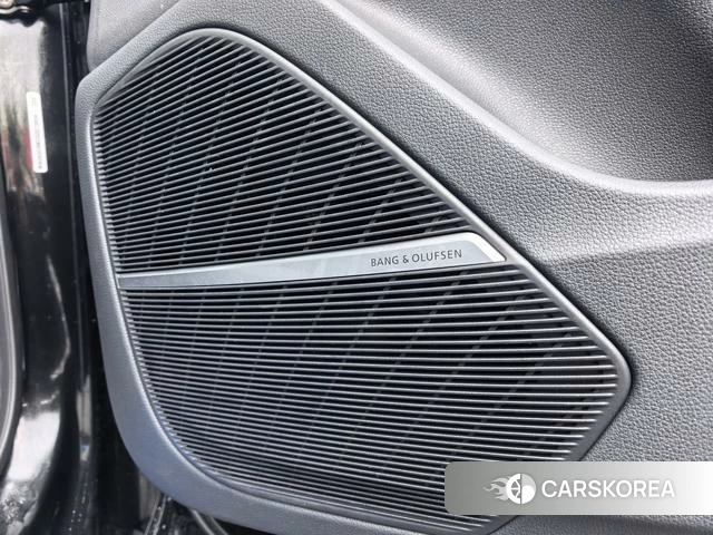 Audi Q7 id 4272768 из Китая 9