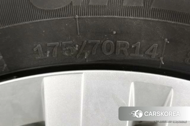 Volkswagen Santana id 4279256 из Китая 9