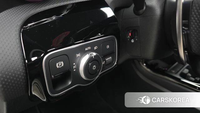 Mercedes-Benz A-Class W177 id 4571103 из Кореи 9