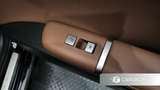 Hyundai Grandeur (GN7) id 3864989 из Кореи 9