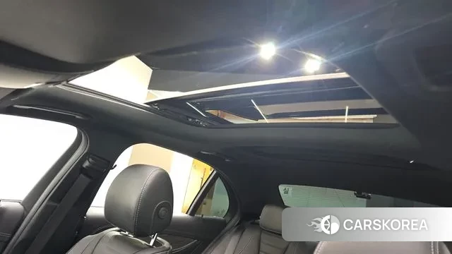 Mercedes-Benz E-Class W213 id 3606350 из Кореи 9