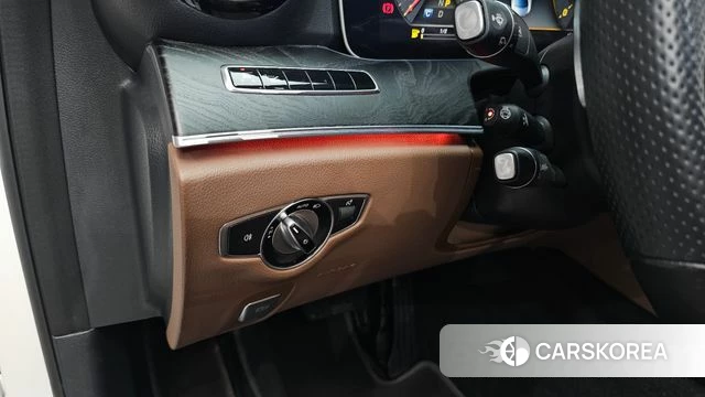 Mercedes-Benz E-Class W213 id 4286113 из Кореи 9