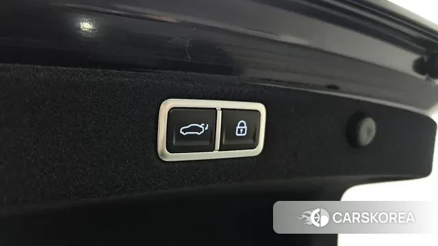 Hyundai Grandeur Hybrid (GN7) id 3770436 из Кореи 9