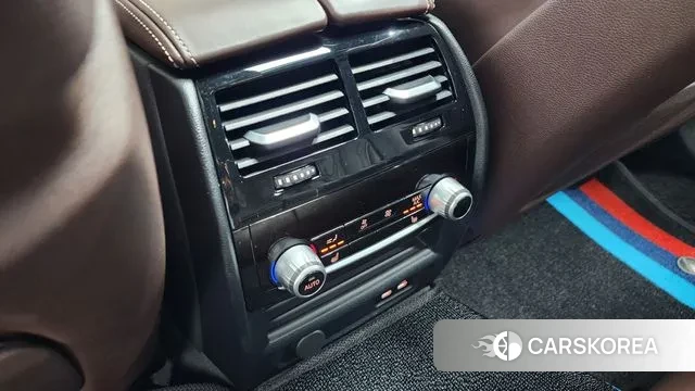 BMW 5 Series (G30) id 3541168 из Кореи 9