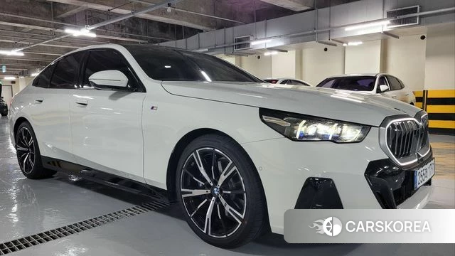 BMW 5 Series (G60) id 4394524 из Кореи 9